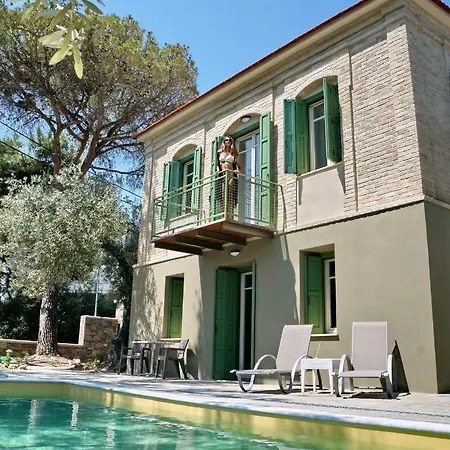 Ouzo Traditional House With Private Pool Plomari Exterior photo