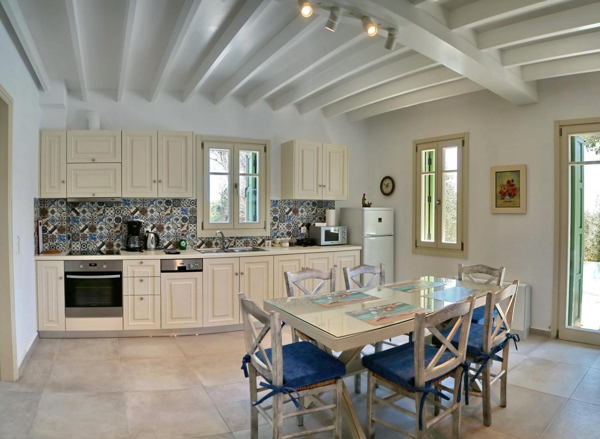 Ouzo Traditional House With Private Pool